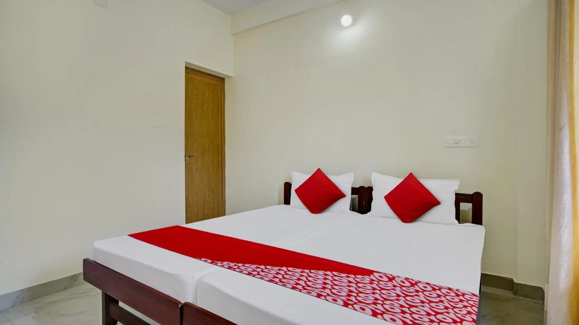 Oyo Flagship Lulu Home Munnar 3*,  India