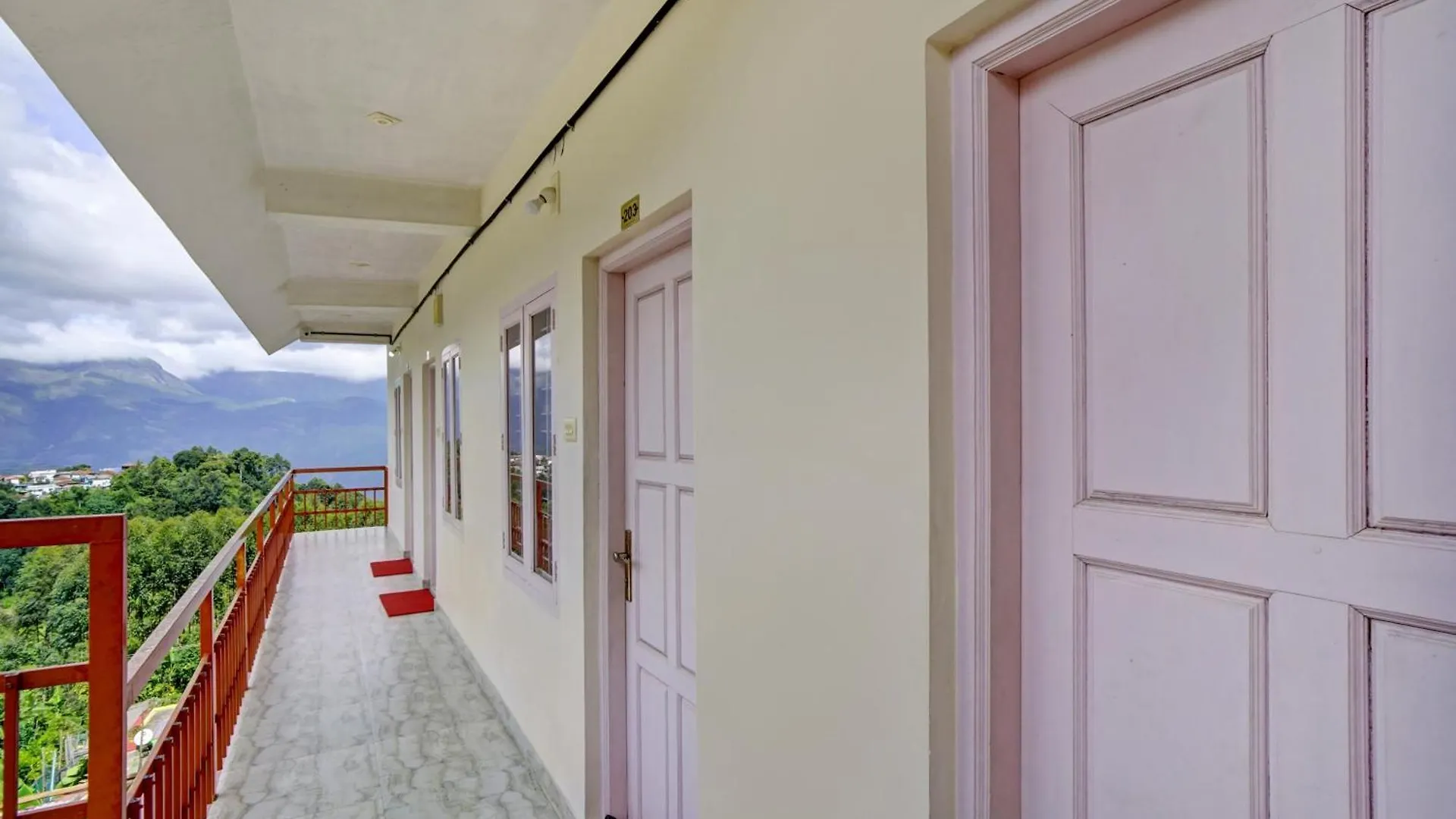 Oyo Flagship Lulu Home Munnar Hotel