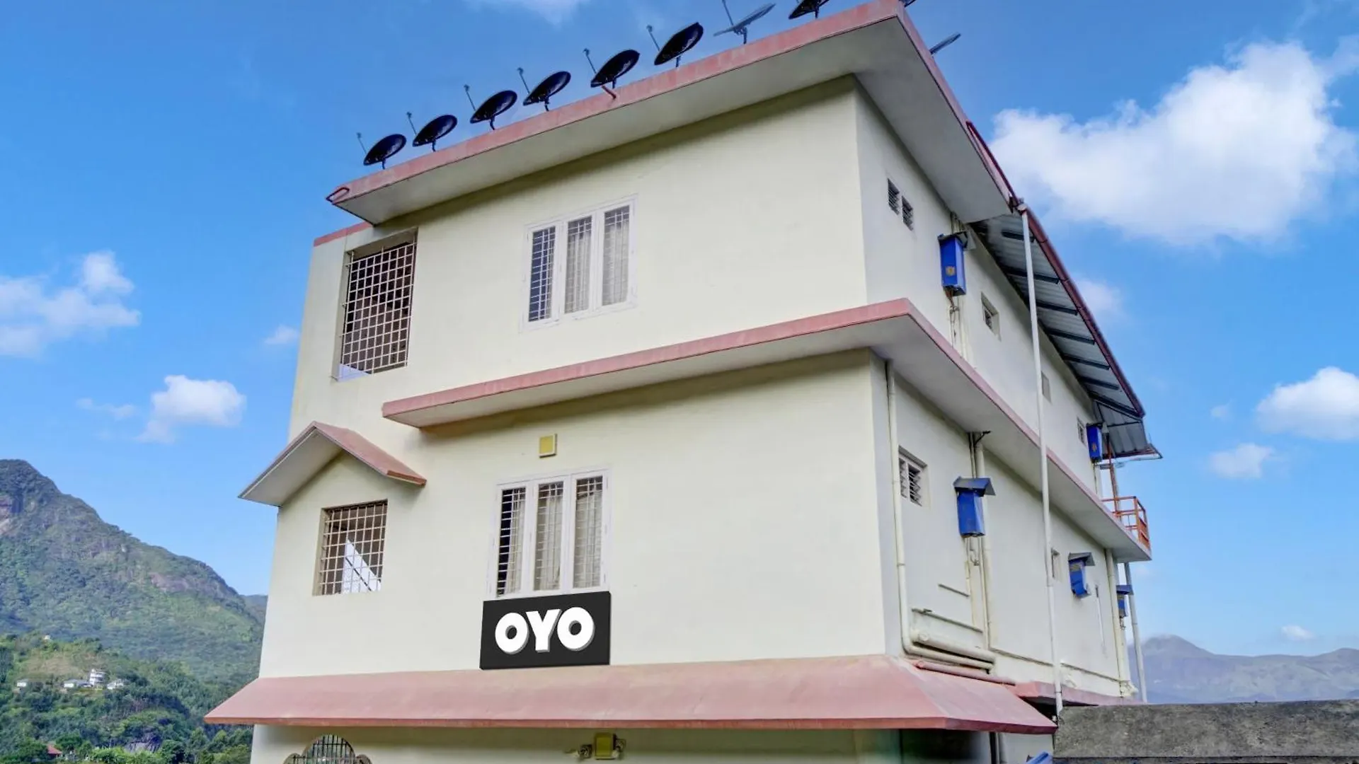 Oyo Flagship Lulu Home Munnar 3*,  India