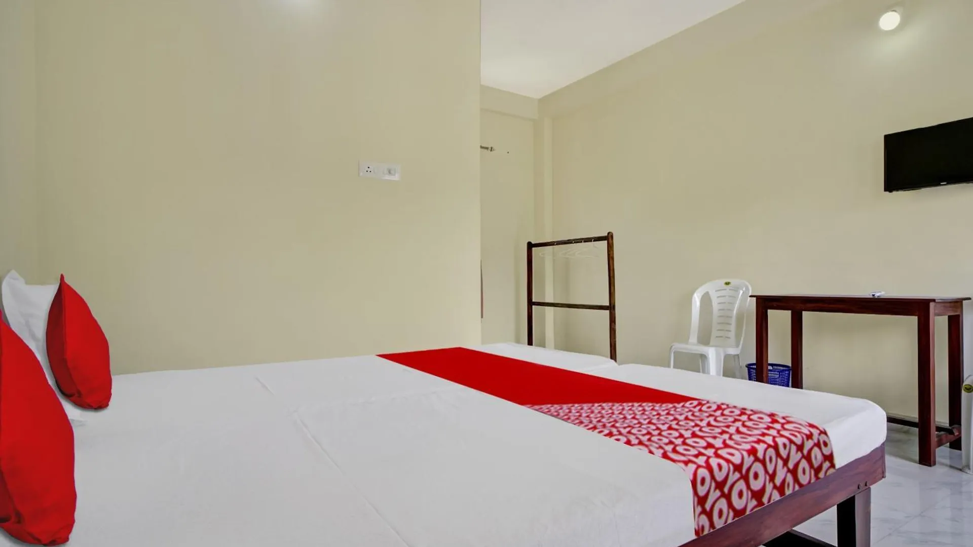 Oyo Flagship Lulu Home Munnar Hotel